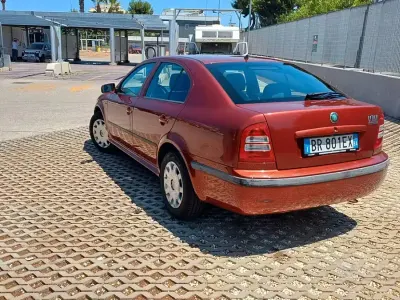 Usata Skoda Octavia 61 CV (44 kW) 2001 Rosso Berlina