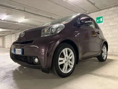 Usata Toyota iQ Executive 101 CV (74 kW) 2012 Other Utilitaria