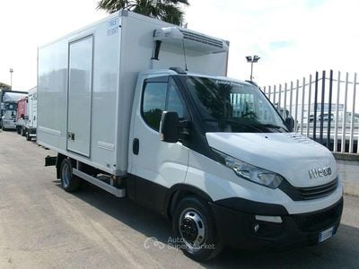 Usata Iveco Daily 136 CV (100 kW) 2018 Bianco Berlina