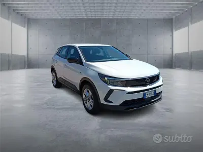 Usata Opel Grandland X 131 CV (96 kW) 2023 SUV