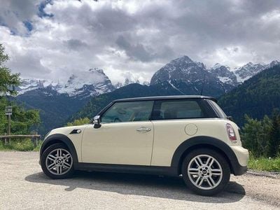 Usata Mini Cooper D 111 CV (81 kW) 2011 Bianco Utilitaria