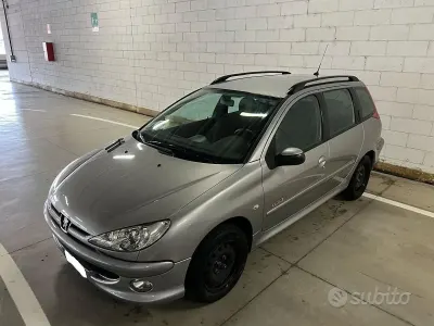 Usata Peugeot 206 S 75 CV (55 kW) 2005 Grigio Station wagon