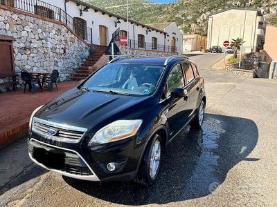 Usata Ford Kuga 136 CV (100 kW) 2009 Nero SUV