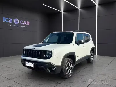 Usata Jeep Renegade Trailhawk 180 CV (132 kW) 2022 Bianco SUV