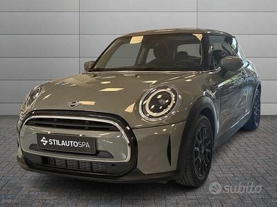 Usata Mini ONE 75 CV (55 kW) 2022 Grigio Utilitaria