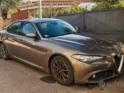 Usata Alfa Romeo Giulia Business 150 CV (110 kW) 2017 Grigio Coupé