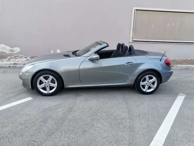 Usata Mercedes SLK200 184 CV (135 kW) 2009 Grigio Cabrio