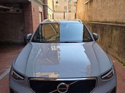 Usata Volvo XC40 Core 163 CV (119 kW) 2024 Grigio SUV