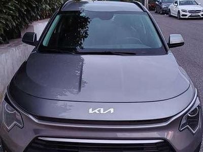 Usata Kia Niro 92 CV (67 kW) 2024 Grigio SUV
