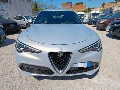 Usata Alfa Romeo Stelvio Ti 209 CV (153 kW) 2021 Grigio SUV