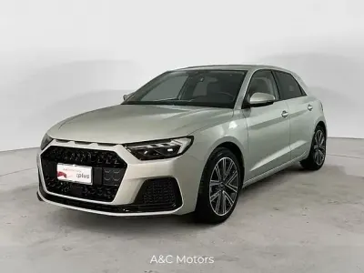 Nuova Audi A1 Sportback Advanced 116 CV (85 kW) 2025 Argento Utilitaria
