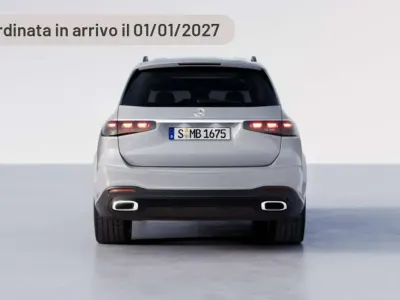 Usata Mercedes GLS580 Advanced Plus 517 CV (380 kW) 2024 Argento SUV