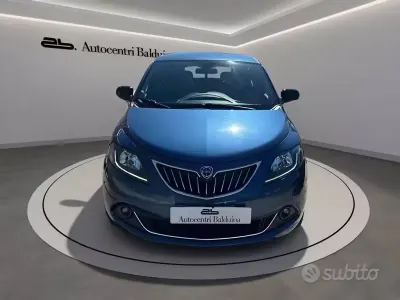 Usata Lancia Ypsilon Gold 70 CV (51 kW) 2022 Blu Utilitaria