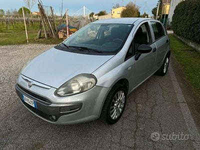 Usata Fiat Punto 77 CV (56 kW) 2010 Grigio Utilitaria
