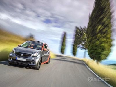 Usata Smart ForFour Passion 70 CV (51 kW) 2015 Bianco Utilitaria