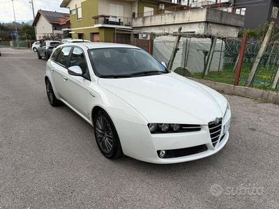 Usata Alfa Romeo 159 169 CV (124 kW) 2010 Bianco Station wagon