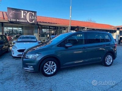Usata VW Touran Business 116 CV (85 kW) 2017 Grigio Monovolume