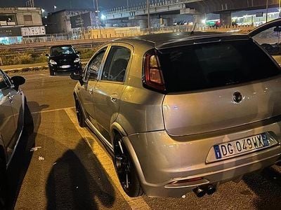 Usata Fiat Grande Punto 90 CV (66 kW) 2006 Utilitaria