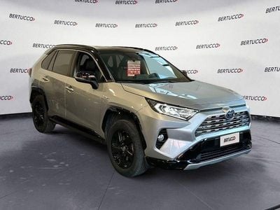 Usata Toyota RAV4 Hybrid Style 217 CV (159 kW) 2021 Argento SUV