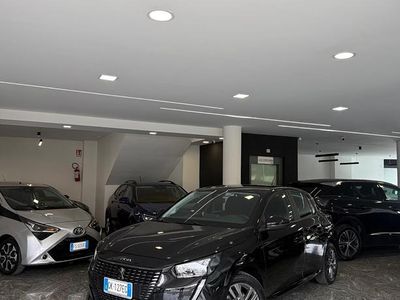 Usata Peugeot 208 Allure 100 CV (73 kW) 2022 Nero Utilitaria