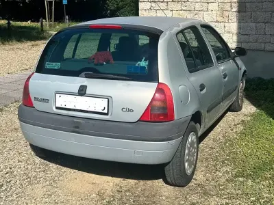 Usata Renault Clio II 58 CV (42 kW) 1998 Marrone Berlina