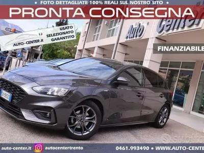 Usata Ford Focus ST-Line 125 CV (91 kW) 2020 Grigio Utilitaria