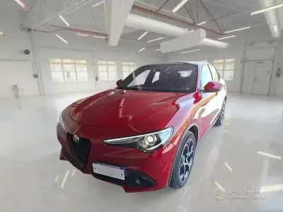 Usata Alfa Romeo Stelvio Sprint 190 CV (139 kW) 2022 Rosso SUV