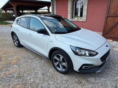 Usata Ford Focus Active 120 CV (88 kW) 2021 Bianco Berlina