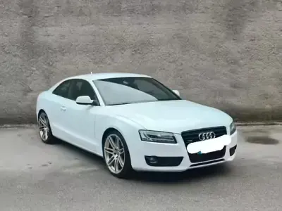 Usata Audi A5 Ambiente 211 CV (155 kW) 2010 Bianco Coupé