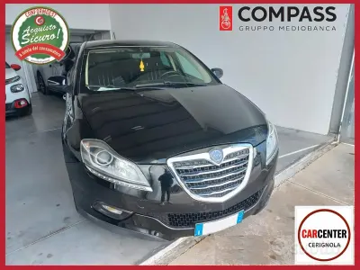 Gebraucht Lancia Delta Gold 105 PS (77 kW) 2012 Schwarz Kleinwagen