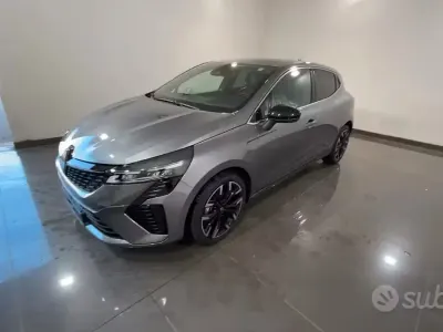 Nuova Renault Clio V Techno 101 CV (74 kW) 2026 Grigio Berlina