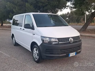 Usata VW Caravelle 150 CV (110 kW) 2017 Bianco Furgone
