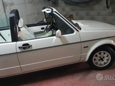 Begagnad VW Golf Cabriolet 75 HK (55 kW) 1983 Vit Cab
