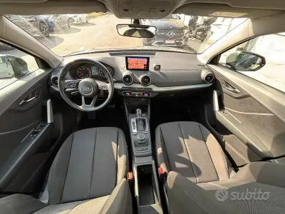 Usado Audi Q2 116 CV (85 kW) 2019 Gris SUV
