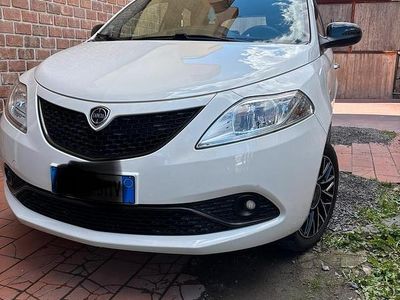 Usata Lancia Ypsilon 2019 Bianco Utilitaria