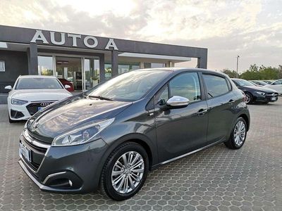 Usata Peugeot 208 Style 82 CV (60 kW) 2016 Grigio Utilitaria