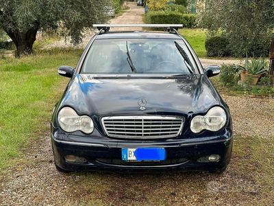 Mercedes C200