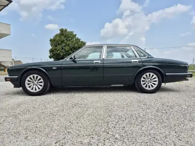 Usata Jaguar XJ Sovereign 222 CV (163 kW) 1991 Verde Berlina