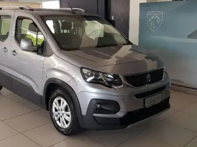 Usata Peugeot Rifter Allure 102 CV (75 kW) 2020 Grigio Monovolume