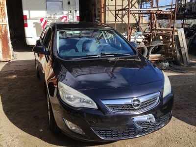 Usata Opel Astra 125 CV (91 kW) 2010 Nero Berlina