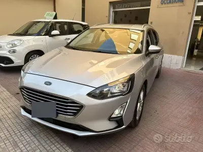 Usata Ford Focus 95 CV (69 kW) 2020 Grigio Station wagon
