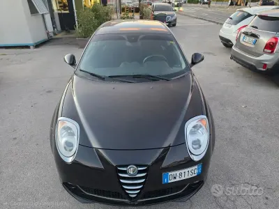 Usata Alfa Romeo MiTo Distinctive 79 CV (58 kW) 2009 Nero Utilitaria