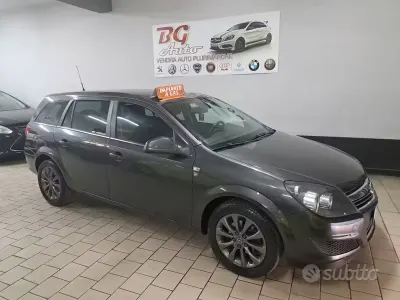 Brugt Opel Astra 116 HK (85 kW) 2010 Grå Stationcar