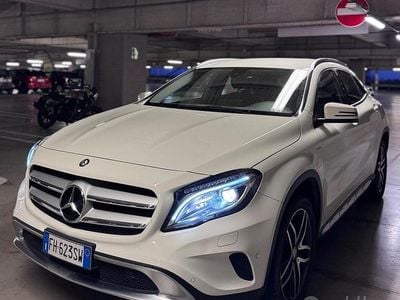 Usata Mercedes GLA220 Premium 177 CV (130 kW) 2017 Bianco SUV