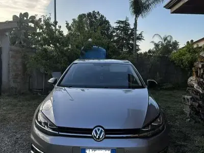 Usata VW Golf VII Business 116 CV (85 kW) 2019 Argento Berlina