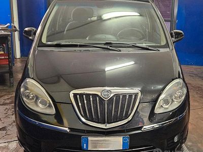 Usata Lancia Musa 90 CV (66 kW) 2011 Blu Monovolume