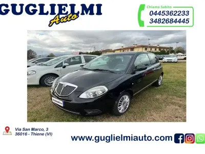 Usata Lancia Ypsilon 69 CV (50 kW) 2011 Viola Utilitaria