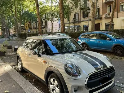Usata Mini ONE 102 CV (75 kW) 2015 Bianco Utilitaria