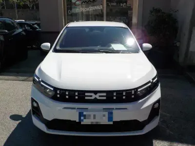 Nuova Dacia Sandero Expression 120 CV (88 kW) 2025 Vari colori Utilitaria