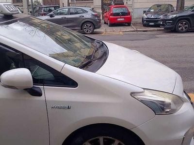 Usata Toyota Prius+ Lounge 99 CV (72 kW) 2012 Bianco Monovolume